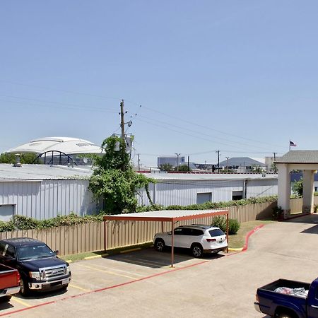 Executive Inn Of Arlington, Near At&T Stadium Zewnętrze zdjęcie