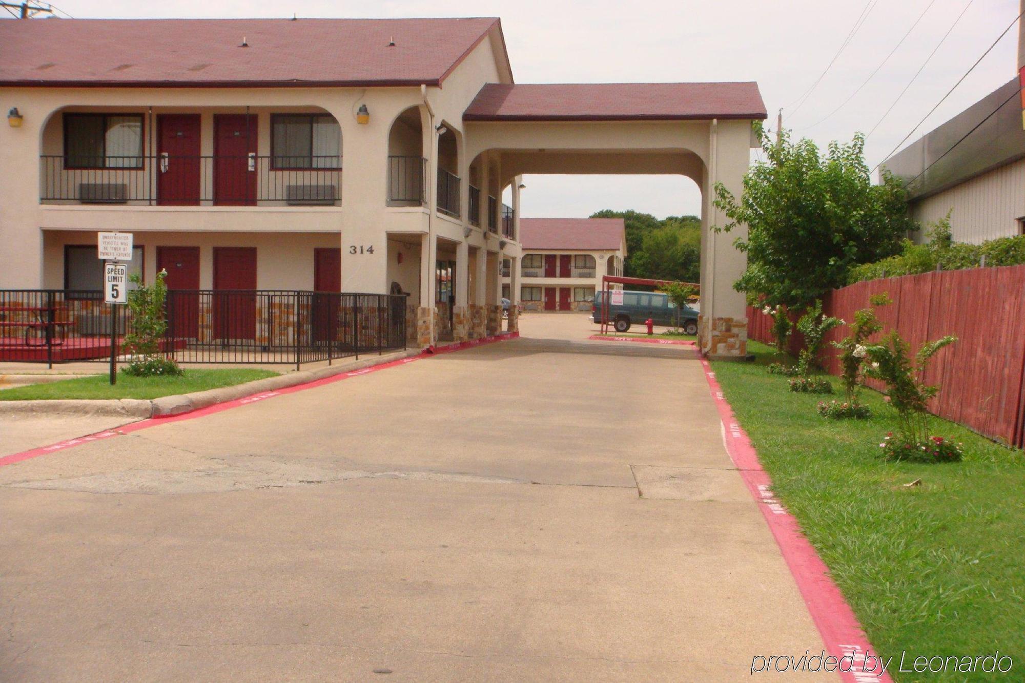 Executive Inn Of Arlington, Near At&T Stadium Zewnętrze zdjęcie