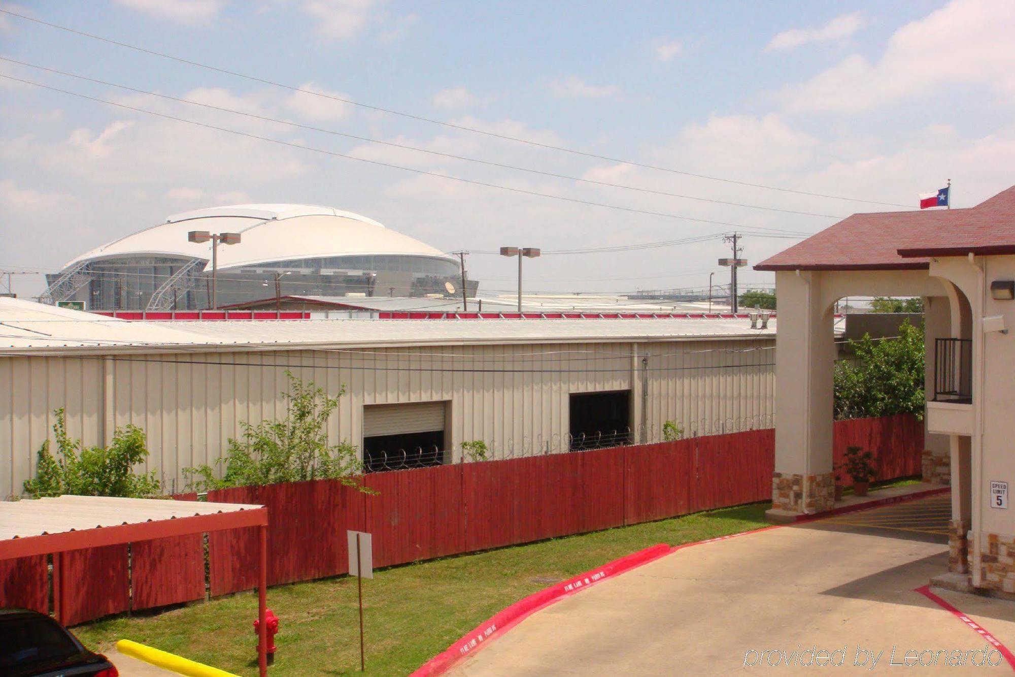 Executive Inn Of Arlington, Near At&T Stadium Zewnętrze zdjęcie